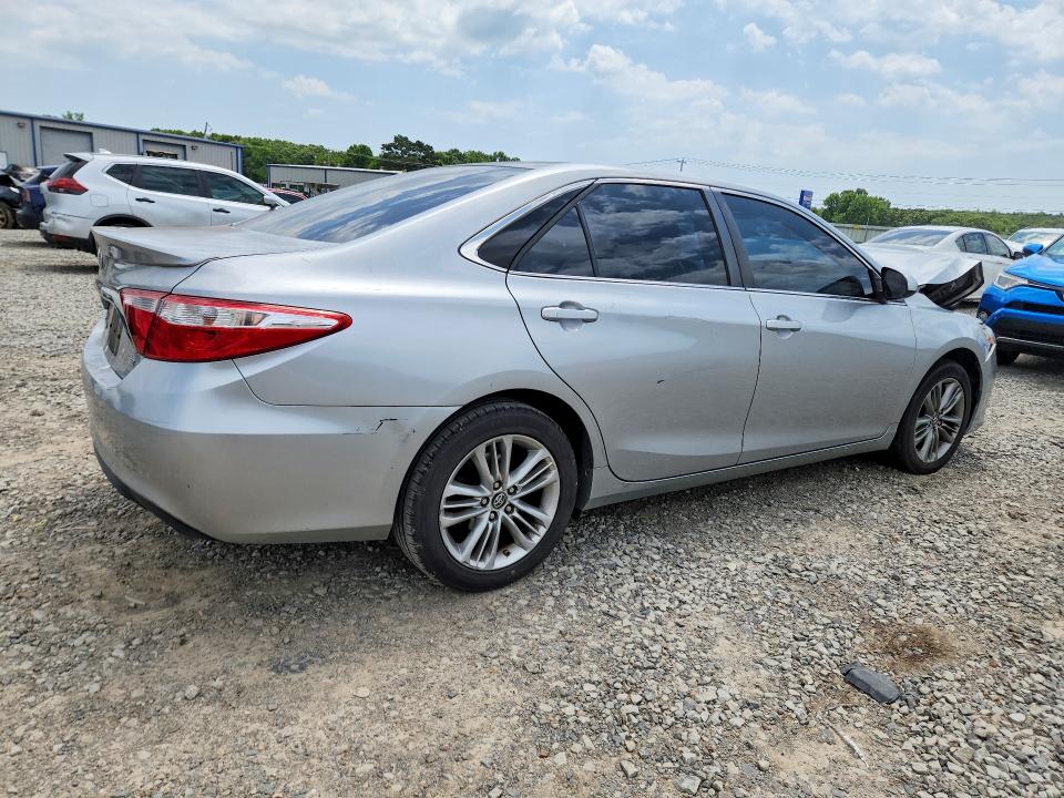 53643116 :رقم المزاد ، 4T1BF1FK8HU400801 vin ، 2017 Toyota Camry مزاد بيع