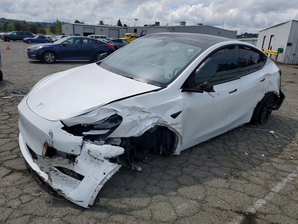 Auction sale of the 2021 Tesla Model Y, vin: 5YJYGDEE5MF151868, lot number: 52265666