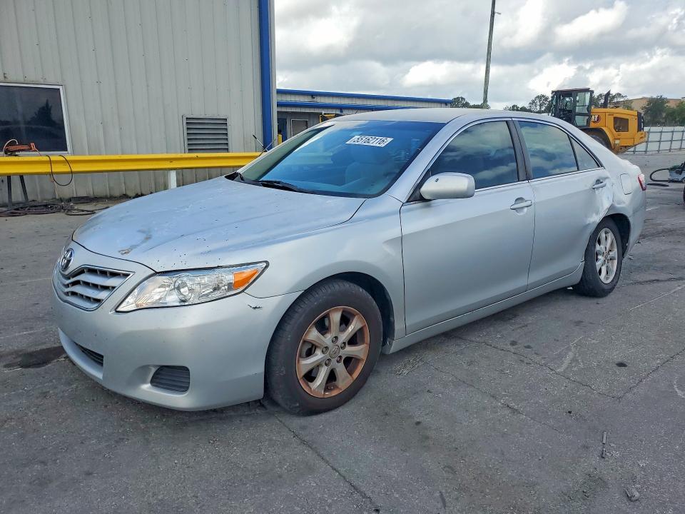 55162116 :رقم المزاد ، 4T1BF3EKXBU123380 vin ، 2011 Toyota Camry مزاد بيع