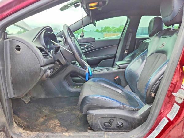 Продаж на аукціоні авто 2015 Chrysler 200, vin: 1C3CCCBG4FN693817, номер лоту: 54066556