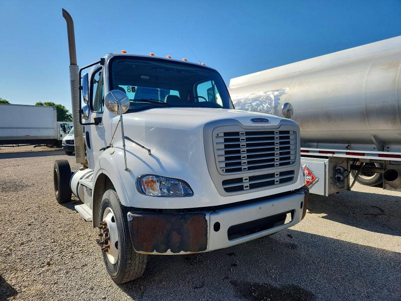 50617386 :رقم المزاد ، 1FUBC5CY2FHGK0773 vin ، 2015 Freightliner M2 مزاد بيع