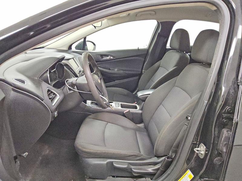 55061656 :رقم المزاد ، 1G1BC5SM4J7200037 vin ، 2018 Chevrolet Cruze مزاد بيع