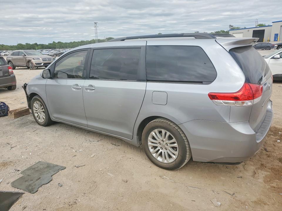 Продажа на аукционе авто 2011 Toyota Sienna, vin: 5TDYK3DC4BS095679, номер лота: 52339576