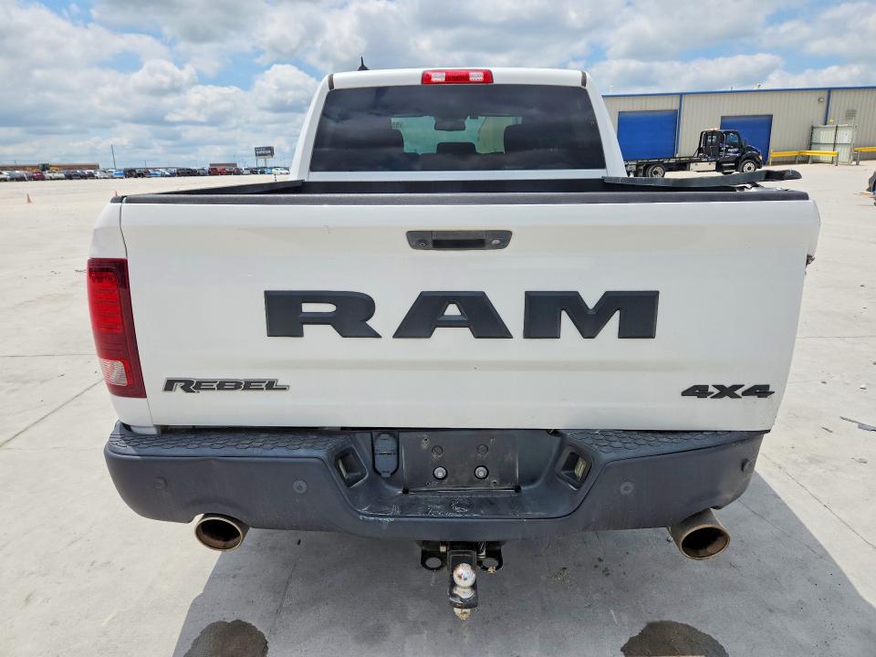 53475366 :رقم المزاد ، 1C6RR7YT5JS113900 vin ، 2018 Ram 1500 مزاد بيع