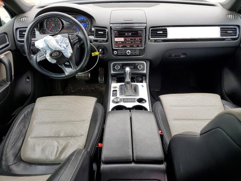 52179756 :رقم المزاد ، WVGRF7BP1HD000646 vin ، 2017 Volkswagen Touareg مزاد بيع