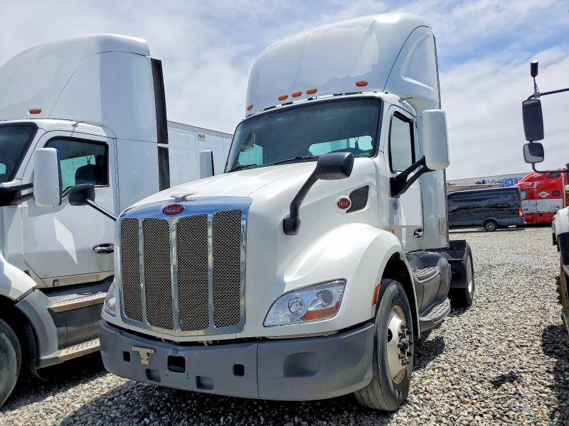 Продаж на аукціоні авто 2018 Peterbilt 579, vin: 1XPBA48X1JD478077, номер лоту: 50603186