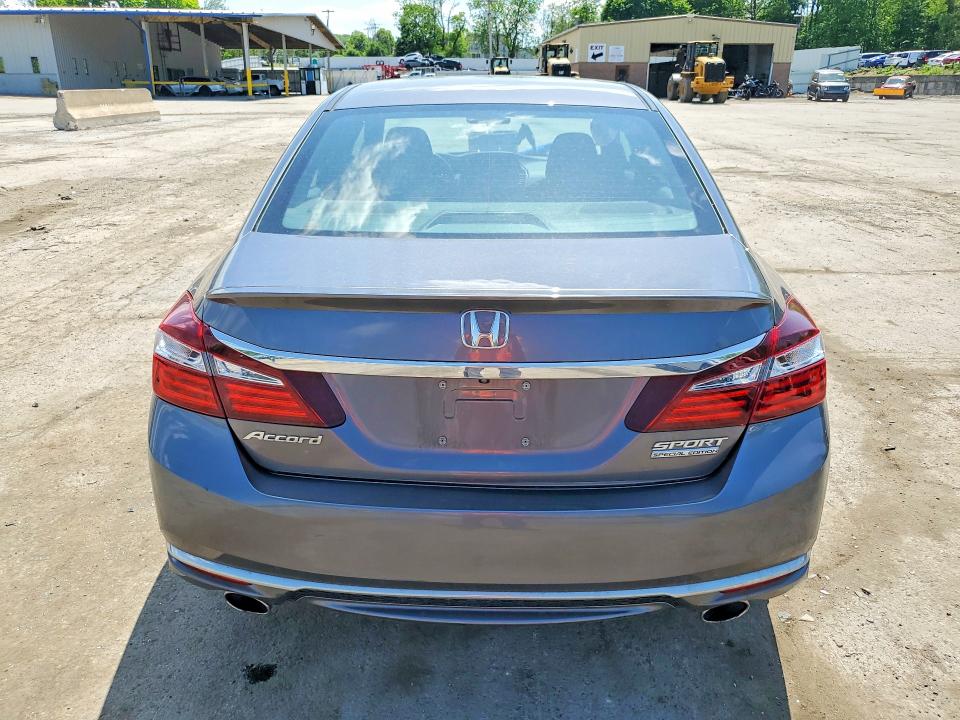 2017 Honda Accord მანქანა იყიდება აუქციონზე, vin: 1HGCR2F18HA222601, აუქციონის ნომერი: 54056196