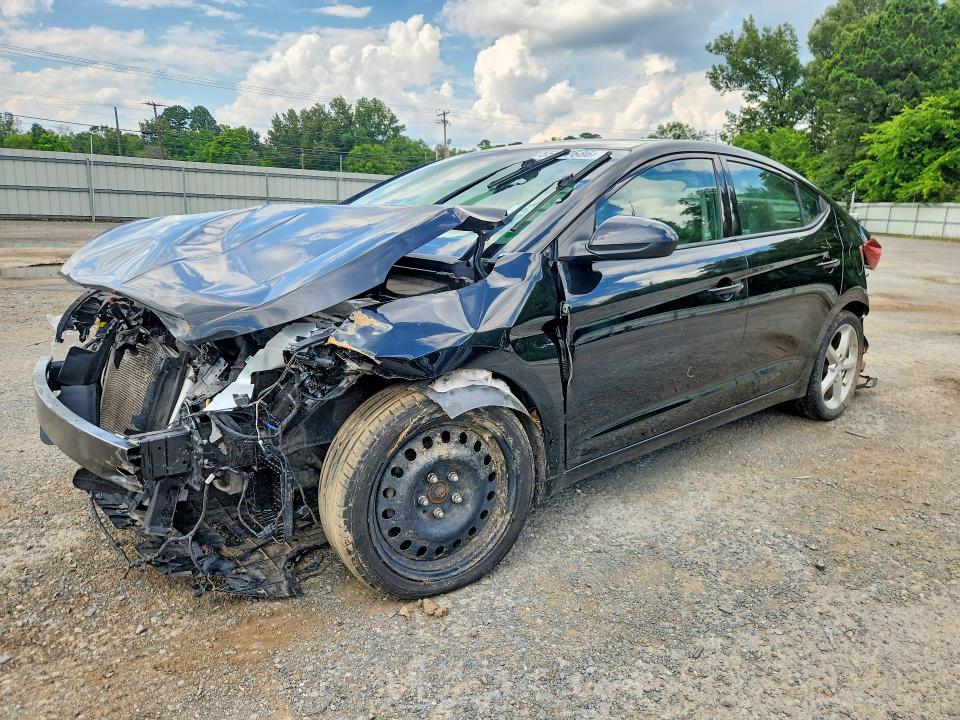 2020 Hyundai Elantra მანქანა იყიდება აუქციონზე, vin: 5NPD74LF6LH556650, აუქციონის ნომერი: 55037686