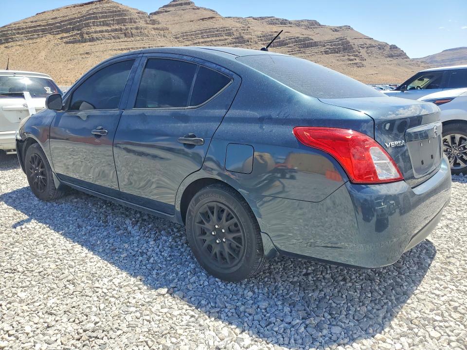 52178006 :رقم المزاد ، 3N1CN7AP4FL943462 vin ، 2015 Nissan Versa مزاد بيع