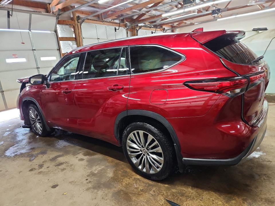 52486116 :رقم المزاد ، 5TDEBRCH8NS073482 vin ، 2022 Toyota Highlander مزاد بيع