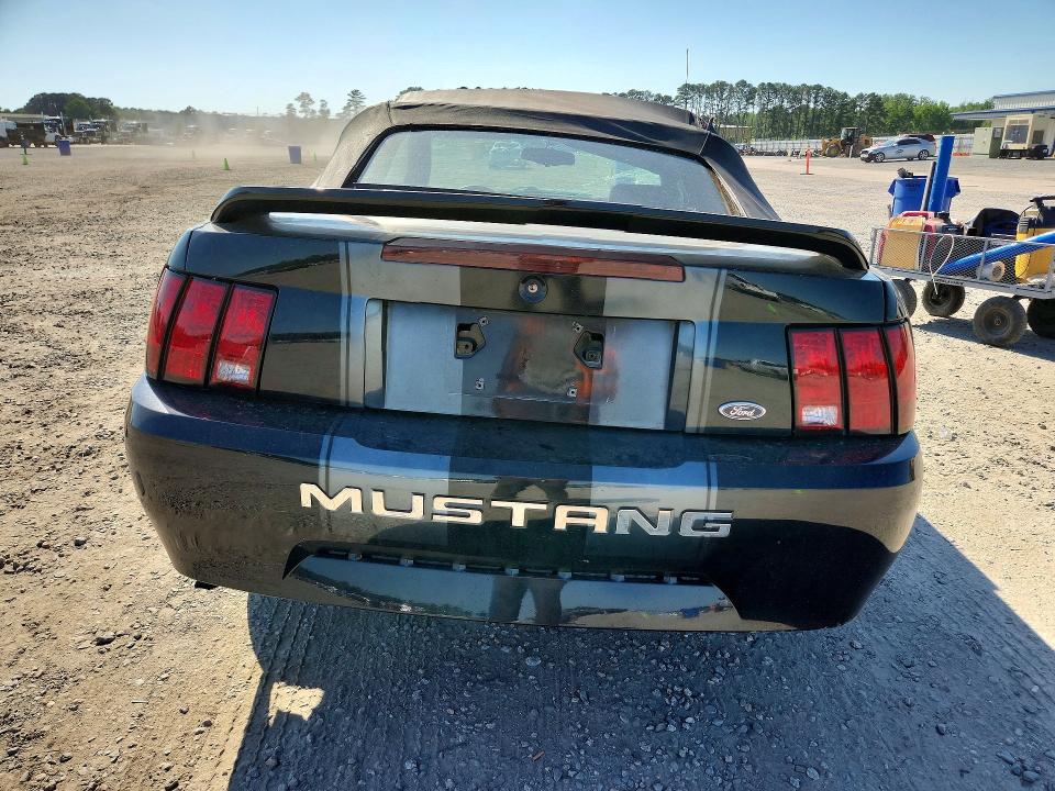 54097746 :رقم المزاد ، 1FAFP4443YF289691 vin ، 2000 Ford Mustang مزاد بيع