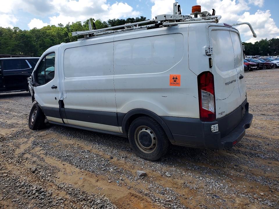 46962646 :رقم المزاد ، 1FTNE1ZM6FKA44696 vin ، 2015 Ford Transit مزاد بيع