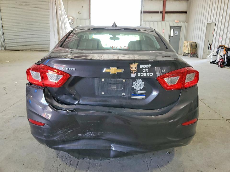 2017 Chevrolet Cruze მანქანა იყიდება აუქციონზე, vin: 1G1BE5SM9H7128935, აუქციონის ნომერი: 52226696