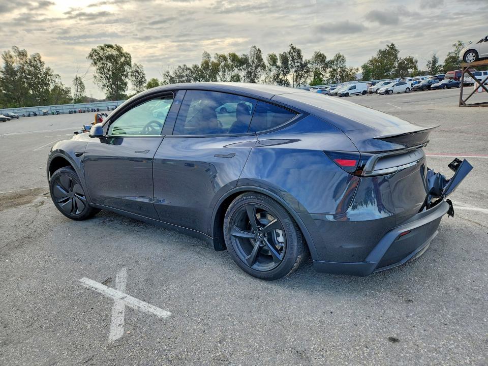 52246376 :رقم المزاد ، 7SAYGDED4TF381362 vin ، 2026 Tesla Model Y مزاد بيع