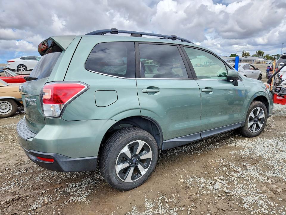 52341536 :رقم المزاد ، JF2SJAJCXHH413806 vin ، 2017 Subaru Forester مزاد بيع