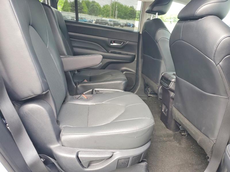 Продажа на аукционе авто 2025 Toyota Grand Highlander, vin: 5TDAAAB55SS090827, номер лота: 53784016