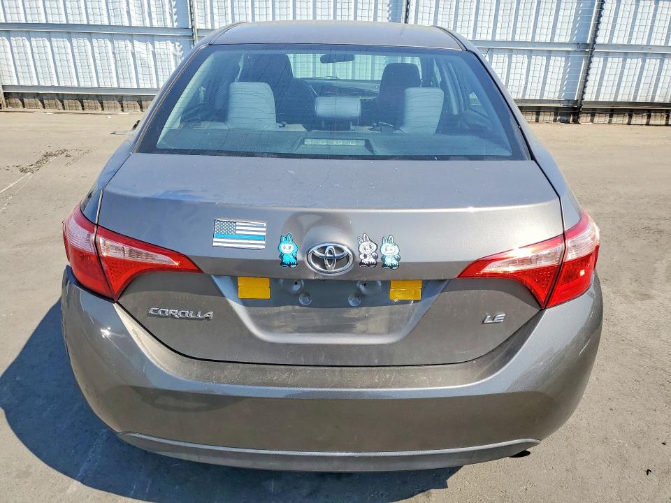 Продаж на аукціоні авто 2018 Toyota Corolla, vin: 2T1BURHE9JC102194, номер лоту: 54203626