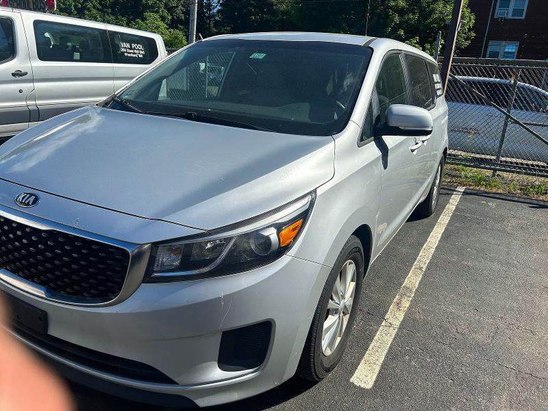 55984466 :رقم المزاد ، KNDMB5C19J6383643 vin ، 2018 Kia Sedona مزاد بيع