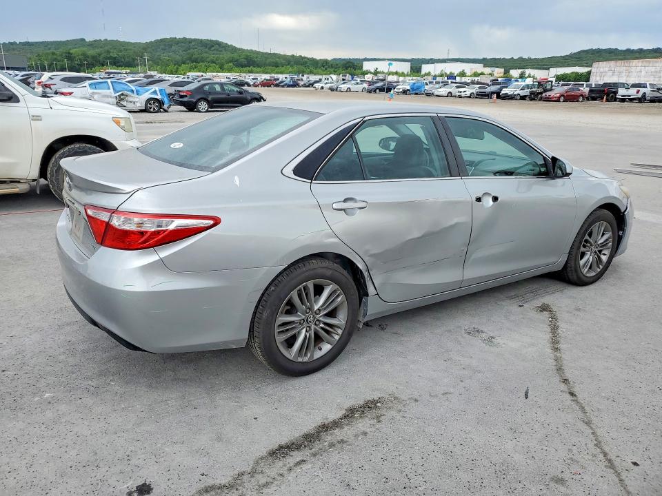 53880676 :رقم المزاد ، 4T1BF1FK9GU213937 vin ، 2016 Toyota Camry مزاد بيع