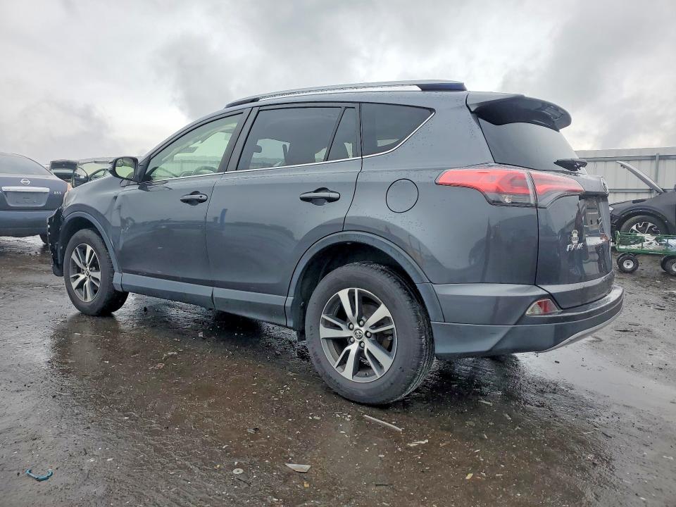 2017 Toyota Rav4 მანქანა იყიდება აუქციონზე, vin: JTMRFREV7HD206614, აუქციონის ნომერი: 54891846