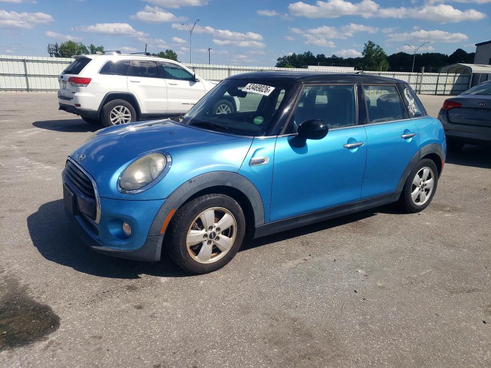 Продаж на аукціоні авто 2016 Mini Cooper, vin: WMWXU1C50G2D11765, номер лоту: 53469026