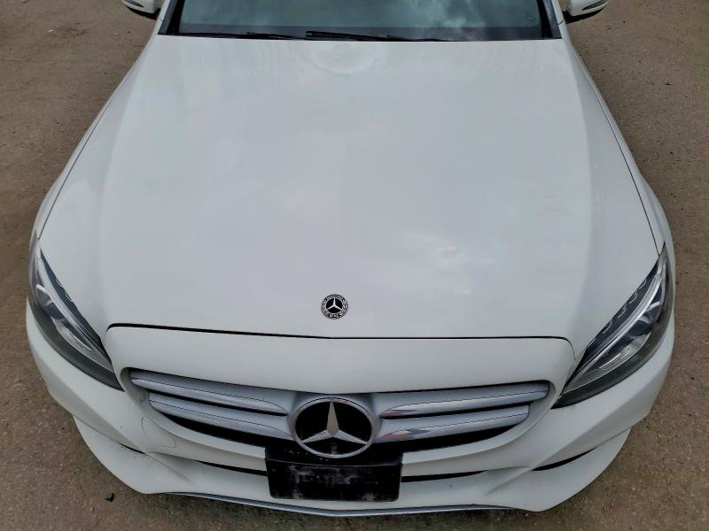 Продажа на аукционе авто 2016 Mercedes-benz C, vin: 55SWF4KB3GU111375, номер лота: 51590036