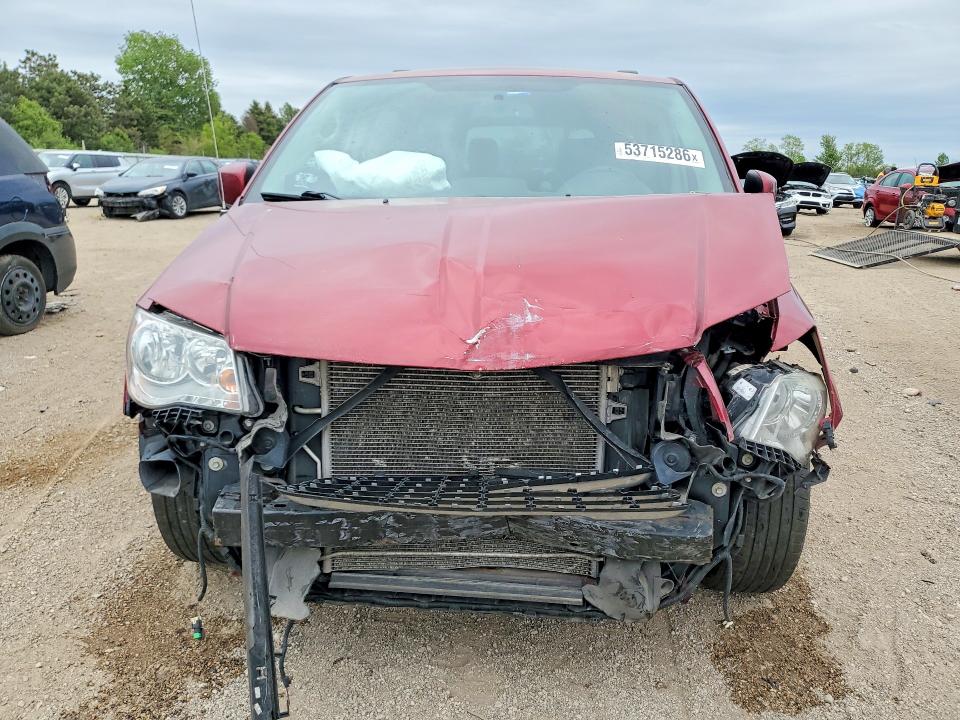 53715286 :رقم المزاد ، 2C4RC1BG9FR538516 vin ، 2015 Chrysler Town & Country مزاد بيع