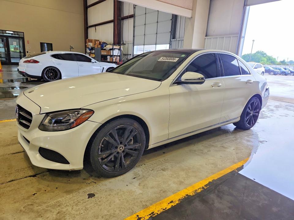 54368806 :رقم المزاد ، WDDWF4JB8JR335834 vin ، 2018 Mercedes-benz C مزاد بيع