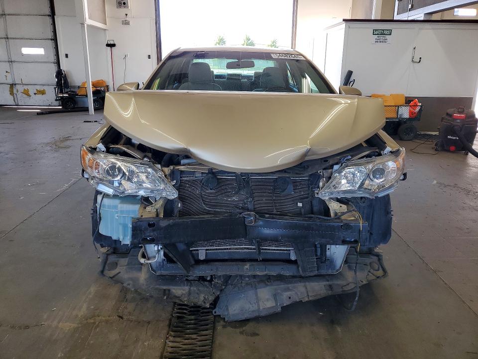 54682646 :رقم المزاد ، 4T4BF1FK6CR182694 vin ، 2012 Toyota Camry مزاد بيع