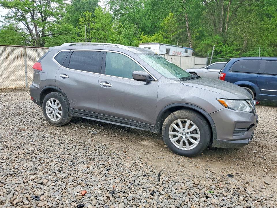 51628956 :رقم المزاد ، 5N1AT2MT0HC816000 vin ، 2017 Nissan Rogue مزاد بيع