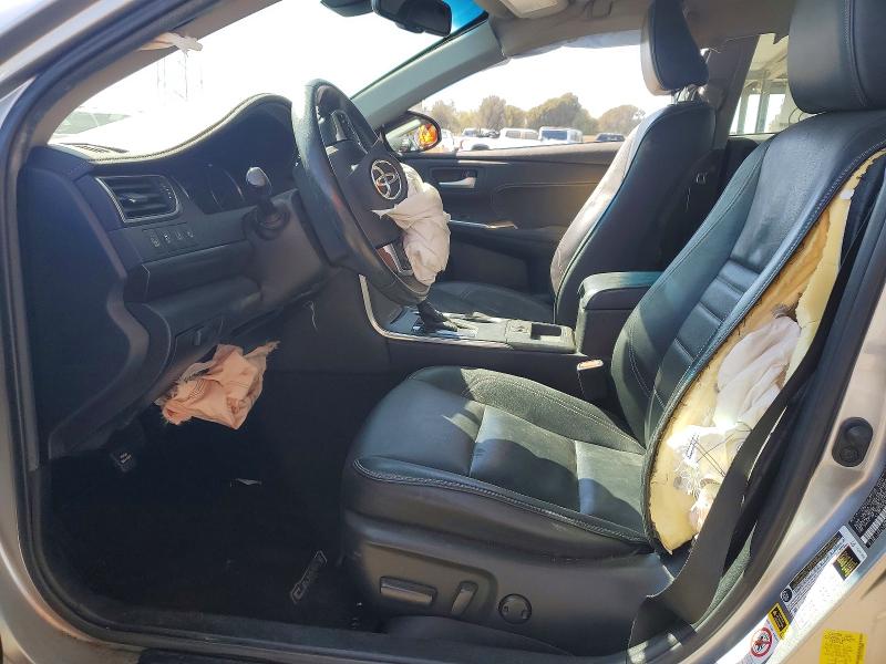 54491326 :رقم المزاد ، 4T1BK1FK1FU559068 vin ، 2015 Toyota Camry مزاد بيع
