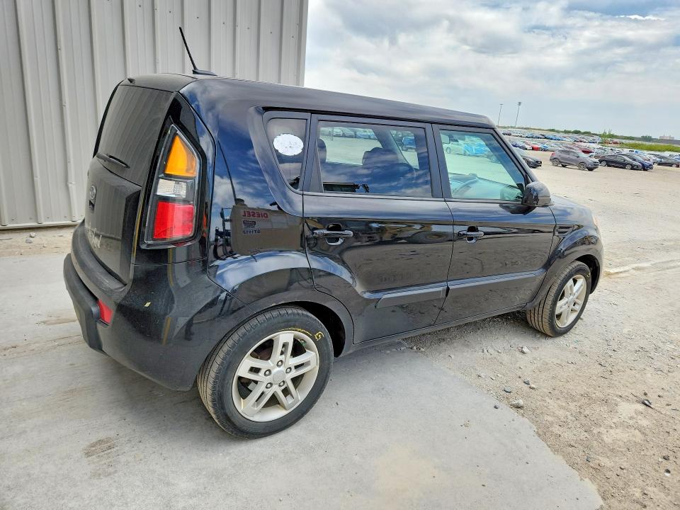 2011 Kia Soul მანქანა იყიდება აუქციონზე, vin: KNDJT2A20B7247035, აუქციონის ნომერი: 53199406