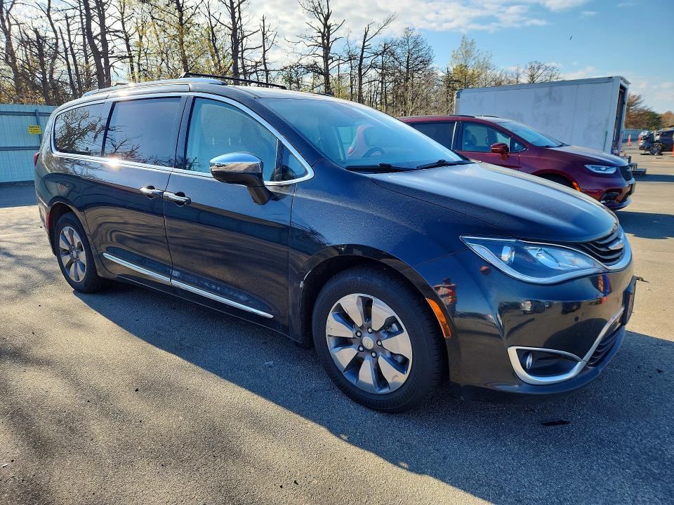 52837456 :رقم المزاد ، 2C4RC1N73JR133434 vin ، 2018 Chrysler Pacifica مزاد بيع