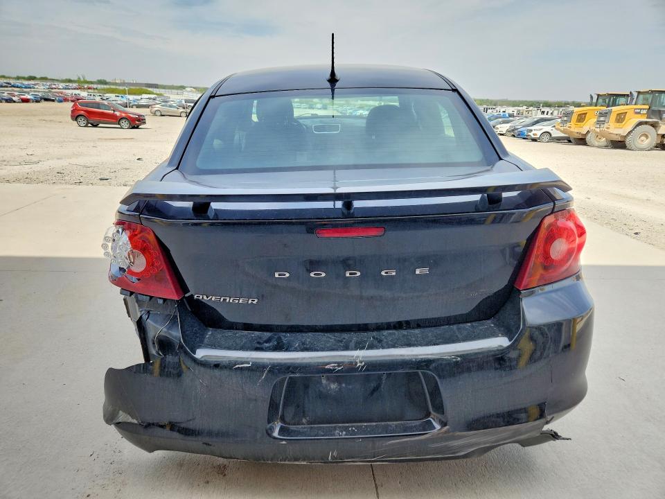 Продажа на аукционе авто 2011 Dodge Avenger, vin: 1B3BD1FG0BN555951, номер лота: 53107536