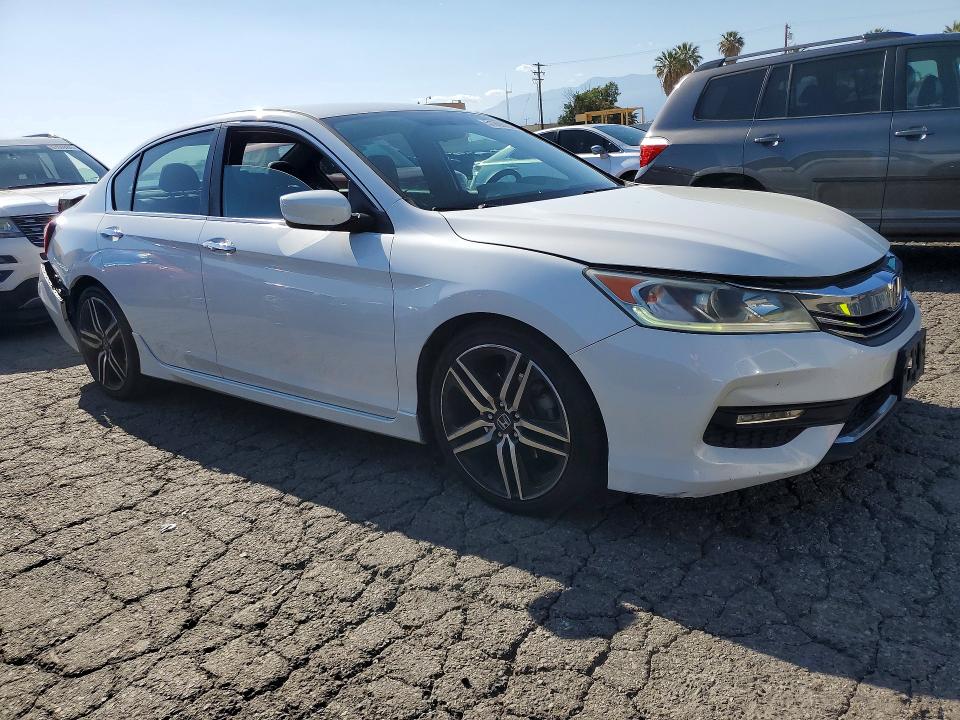 51968026 :رقم المزاد ، 1HGCR2F53HA023135 vin ، 2017 Honda Accord مزاد بيع
