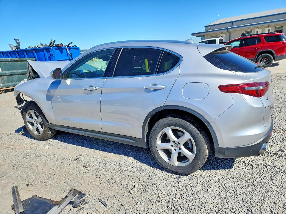 53637306 :رقم المزاد ، ZASFAKAN4J7B78197 vin ، 2018 Alfa Romeo Stelvio مزاد بيع