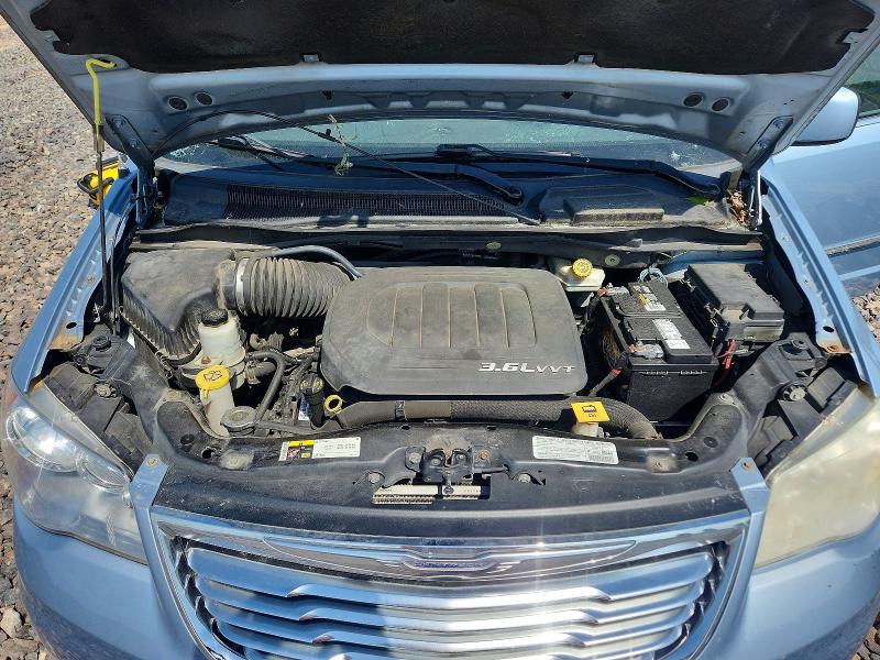 2013 Chrysler Town & Country მანქანა იყიდება აუქციონზე, vin: 2C4RC1BG3DR652041, აუქციონის ნომერი: 53042256