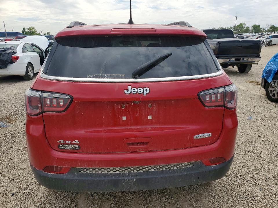 55129466 :رقم المزاد ، 3C4NJDBB1JT103716 vin ، 2018 Jeep Compass مزاد بيع