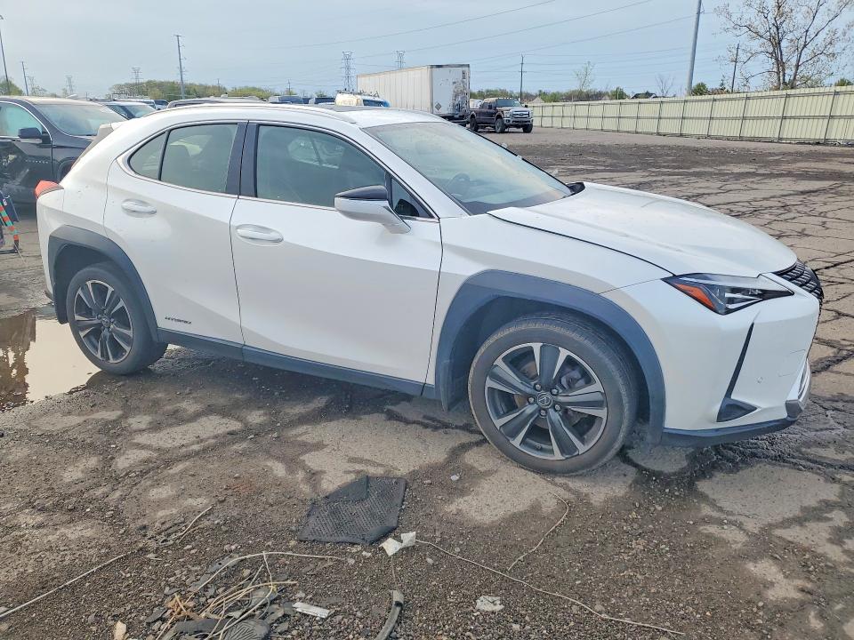 52246946 :رقم المزاد ، JTHU9JBH0K2011165 vin ، 2019 Lexus Ux مزاد بيع