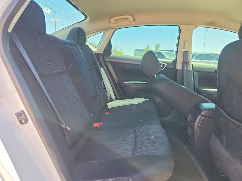 Продажа на аукционе авто 2018 Nissan Sentra, vin: 3N1AB7AP7JL635582, номер лота: 52918776