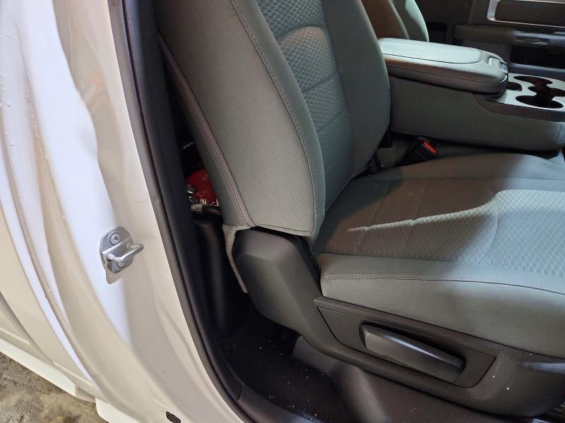 47616146 :رقم المزاد ، 3C6JR7DG7KG588818 vin ، 2019 Ram 1500 Classic مزاد بيع