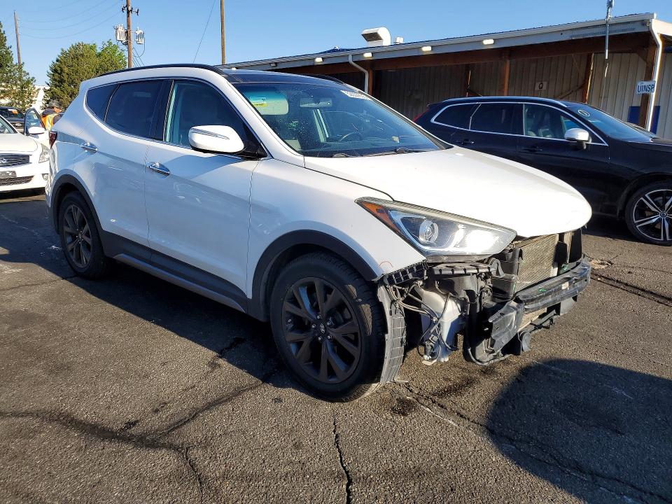 Продажа на аукционе авто 2017 Hyundai Santa Fe Sport, vin: 5XYZWDLA1HG412855, номер лота: 52007666