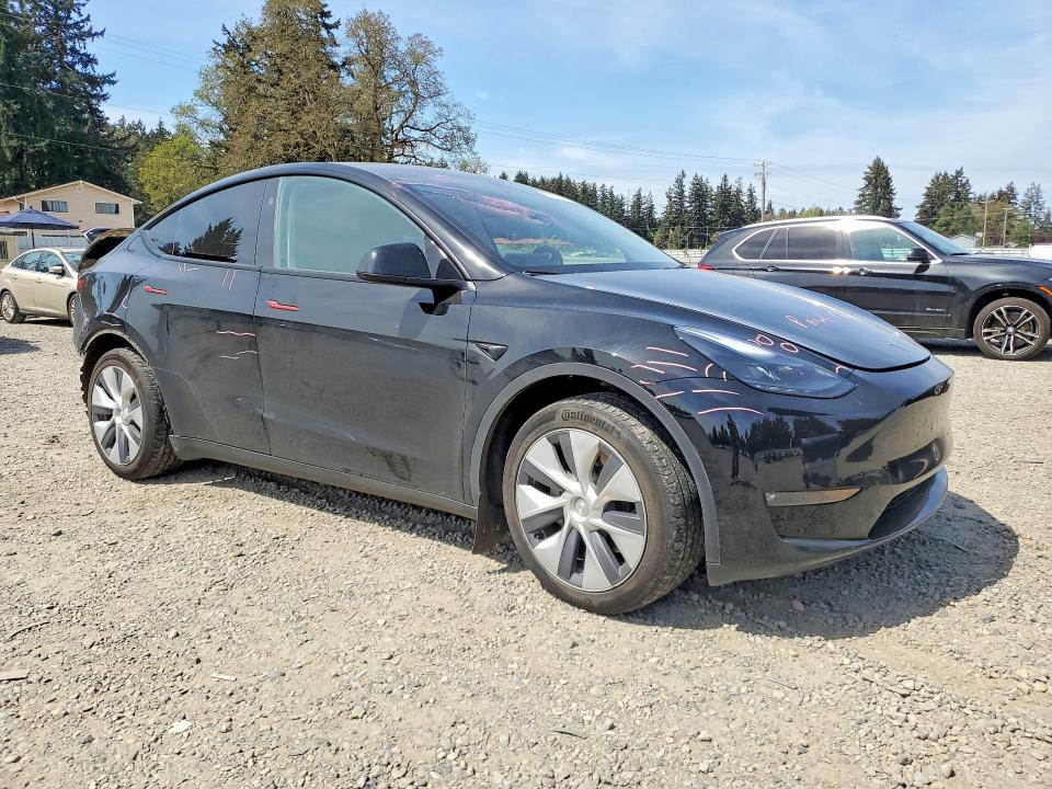 2024 Tesla Model Y მანქანა იყიდება აუქციონზე, vin: 7SAYGAEE3RF989115, აუქციონის ნომერი: 52071646