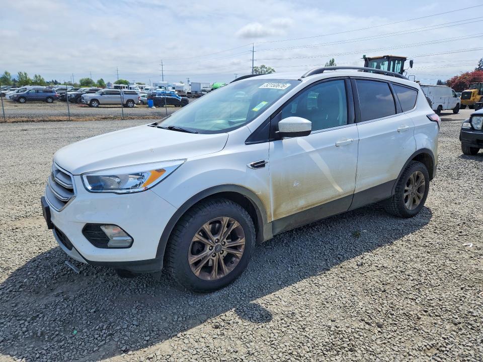 2018 Ford Escape მანქანა იყიდება აუქციონზე, vin: 1FMCU9GD6JUC60603, აუქციონის ნომერი: 52150676
