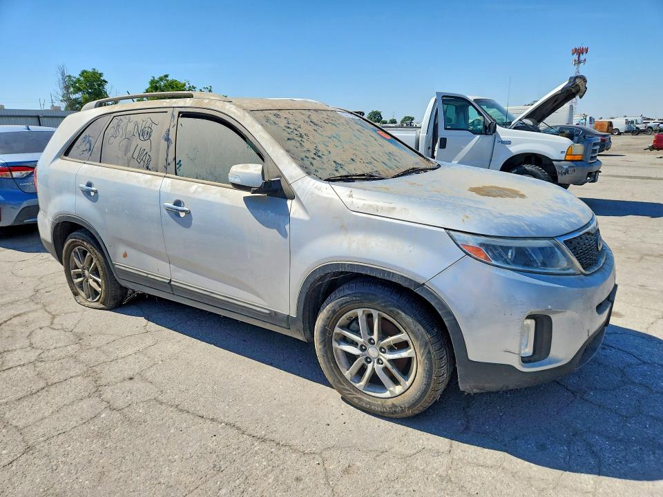 2015 Kia Sorento მანქანა იყიდება აუქციონზე, vin: 5XYKT4A68FG640731, აუქციონის ნომერი: 53211656