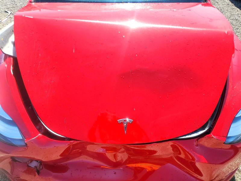 51960066 :رقم المزاد ، 7SAYGDEE5NF480090 vin ، 2022 Tesla Model Y مزاد بيع
