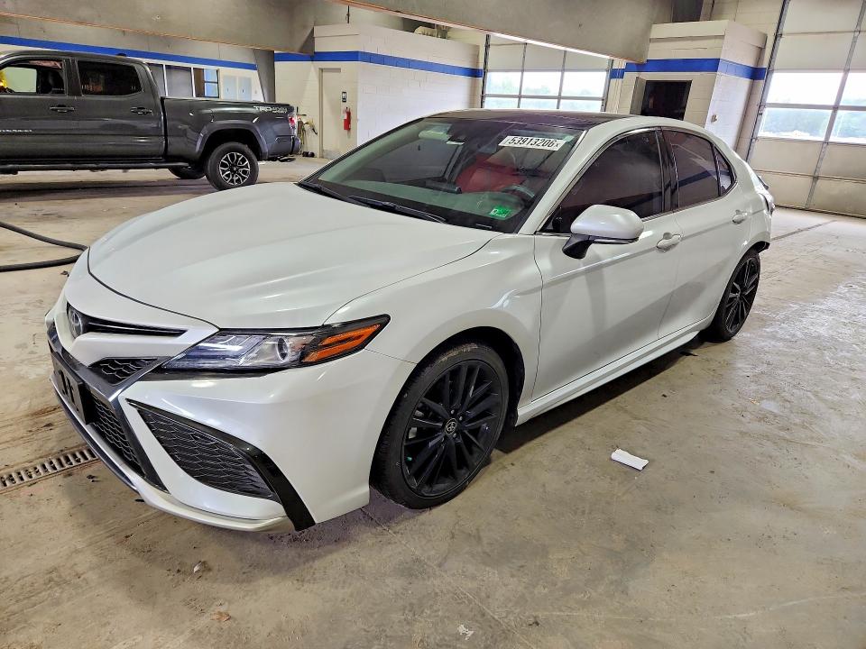 Продажа на аукционе авто 2023 Toyota Camry, vin: 4T1K61AK7PU728426, номер лота: 53913206