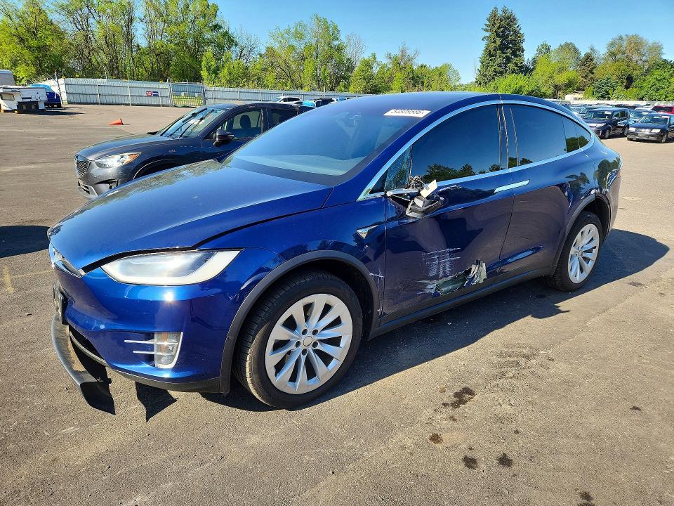 Продажа на аукционе авто 2018 Tesla Model X, vin: 5YJXCDE22JF089595, номер лота: 54809586