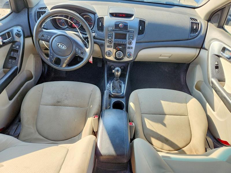 2013 Kia Forte მანქანა იყიდება აუქციონზე, vin: KNAFU4A20D5733726, აუქციონის ნომერი: 53580466