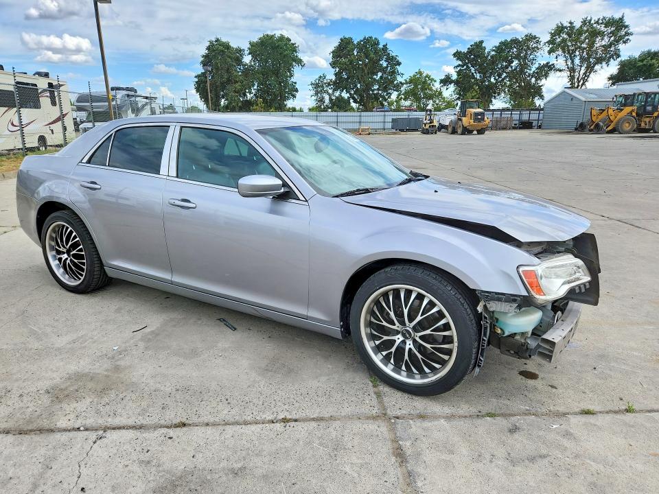 2014 Chrysler 300 მანქანა იყიდება აუქციონზე, vin: 2C3CCAAG0EH157394, აუქციონის ნომერი: 55096976